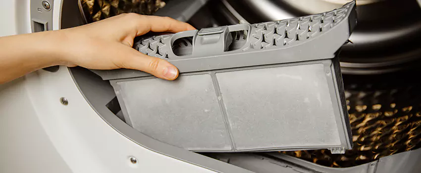 Signs Of A Clogged Dryer Lint Trap in Innisfil, Ontario